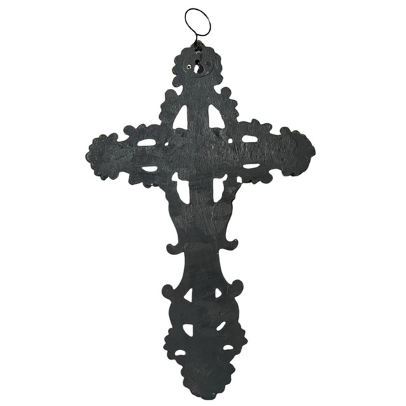 Crucifixion Cross Ornate, Fleur-de-lis, Resin Wall Decor 12” x 8” - Picture 2 of 7